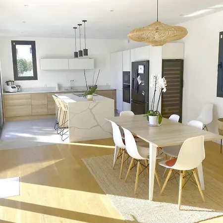 Hébergement de vacances Elegant Summer House Nice *
